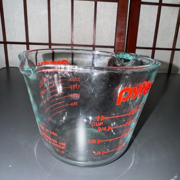 Pyrex 1 Cup Glass Measuring Cup Red Lettering Open Handle - Picture 11 of 11